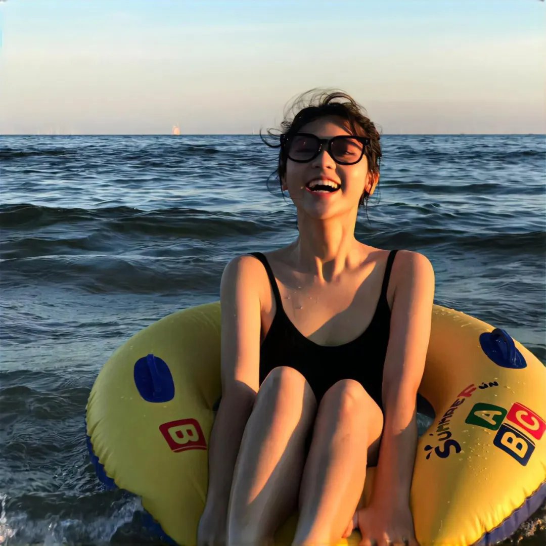 明月照尖东海报