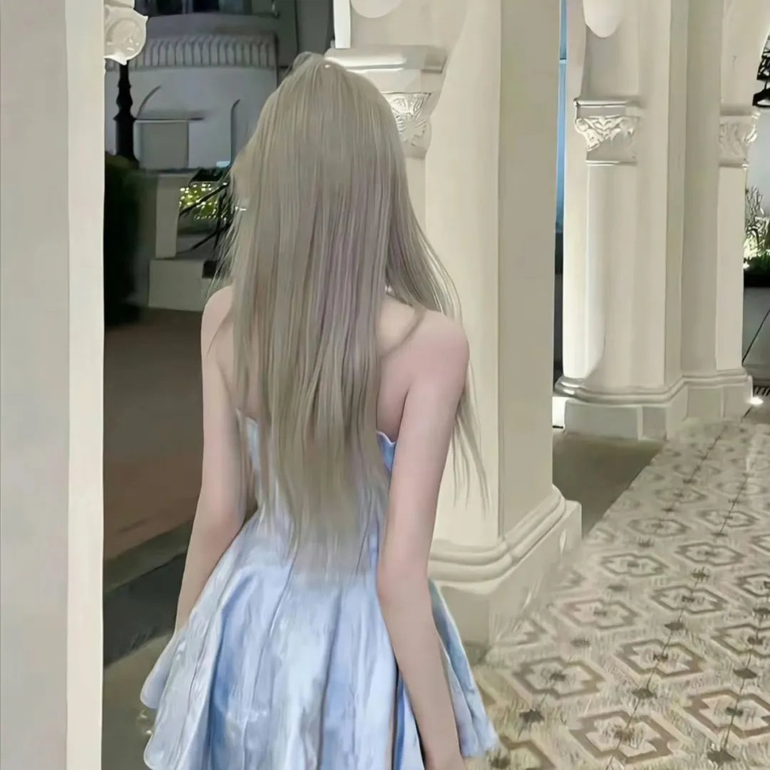 比邻星海报